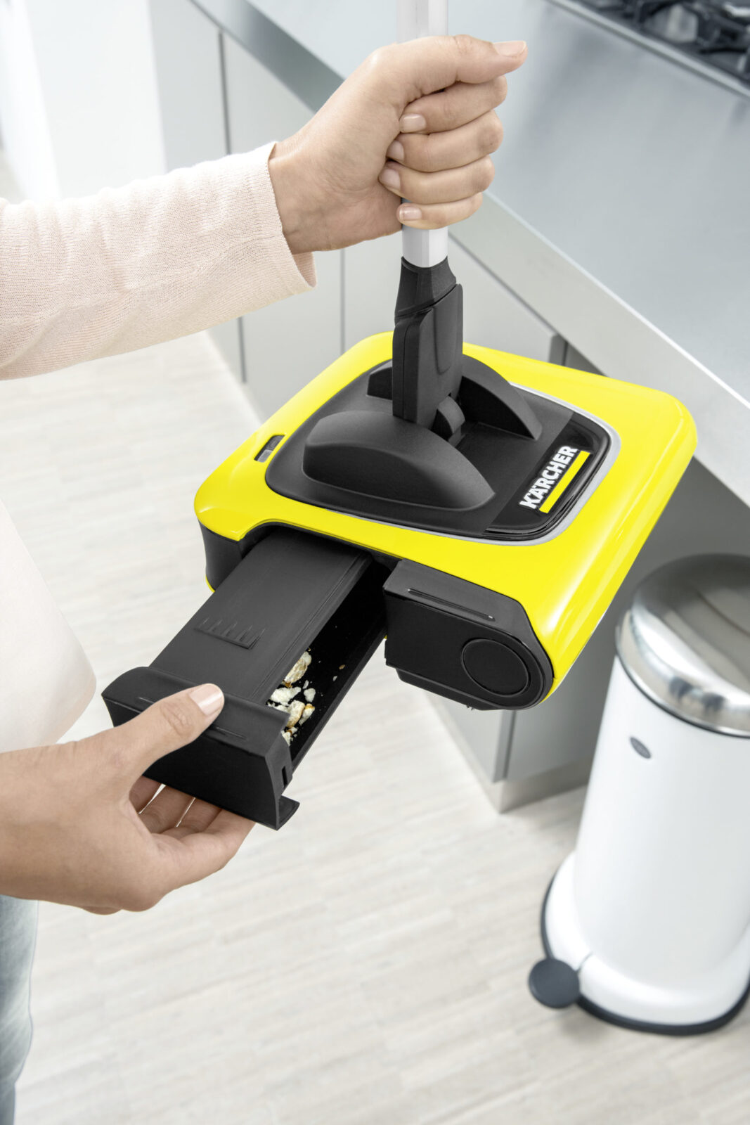 Cordless Electric Broom KB 5