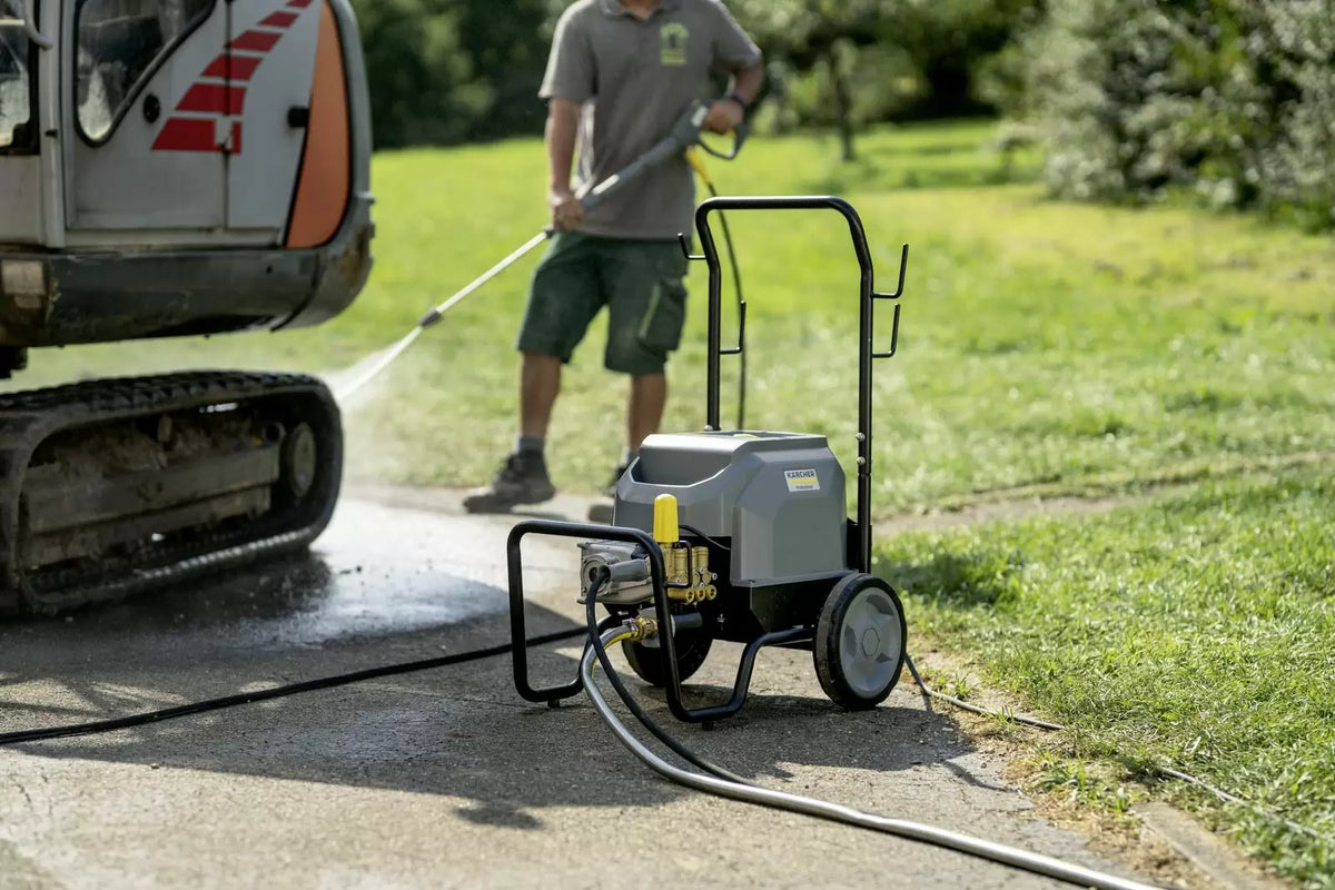 HIGH-PRESSURE CLEANER HD 6/15-4 M Classic