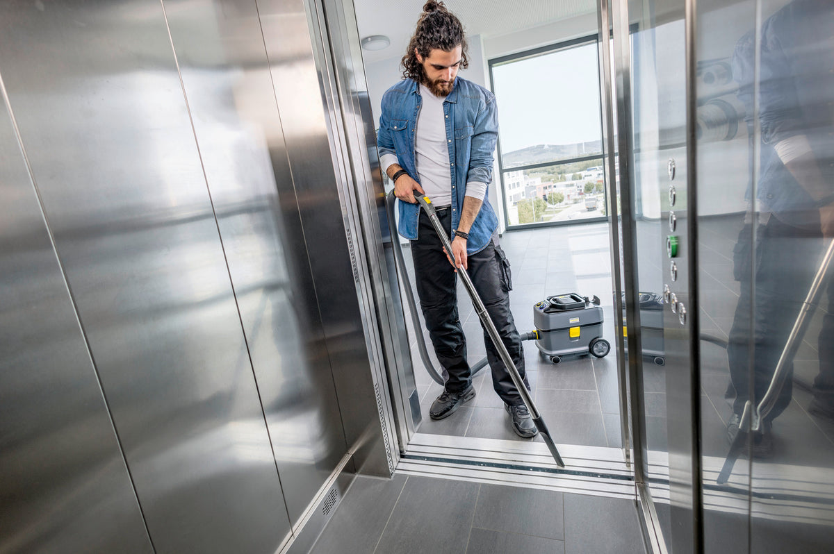 battery-powered vacuum cleaner T 10/1 Bp