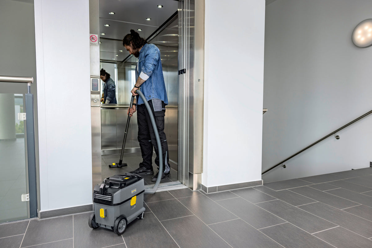 battery-powered vacuum cleaner T 10/1 Bp