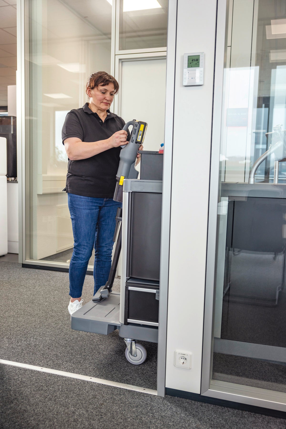 battery-powered vacuum cleaner LVS 1/1 Bp